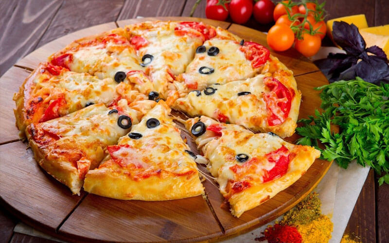 Emoji Pizza and Steak - Quán pizza ngon Bình Dương
