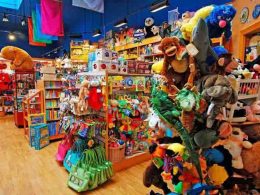 cửa hàng đồ chơi trẻ em tại Quy Nhơn