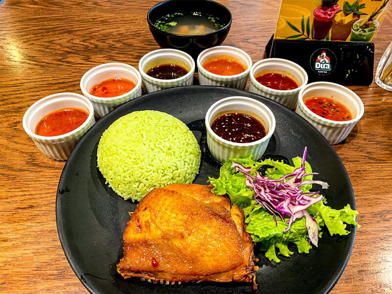 Cơm Gà Dứa - Quán ăn trưa ngon ở Biên Hòa