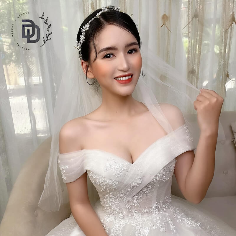 Dundun Bridal Makeup Studio - Trang điểm cô dâu ấn tượng Quy Nhơn